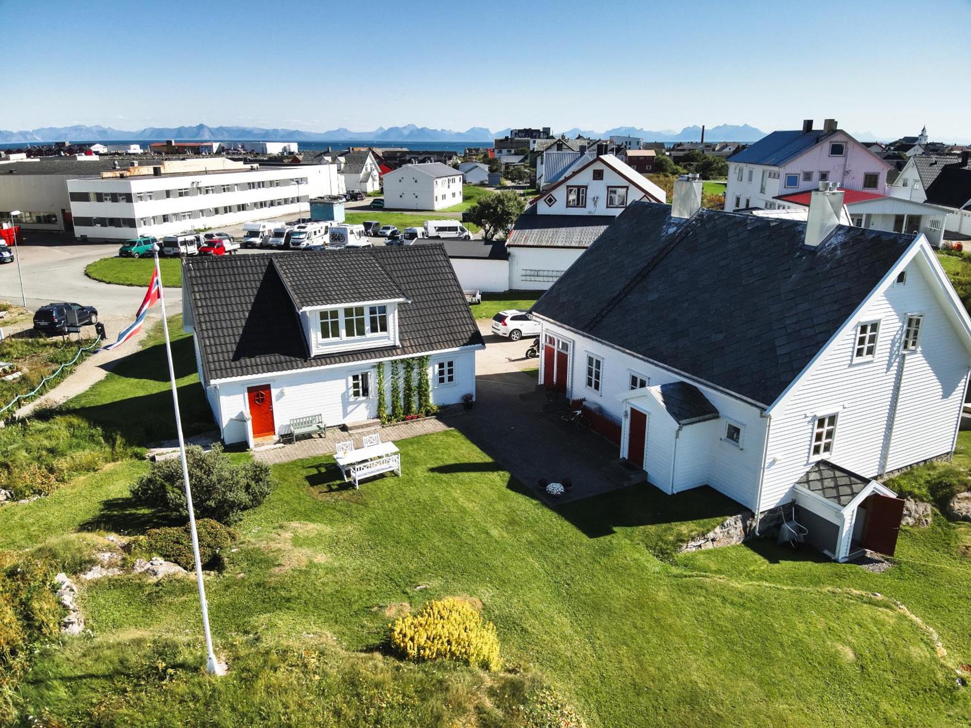 Den Gamle Fyrmesterboligen Andenes Zewnętrze zdjęcie